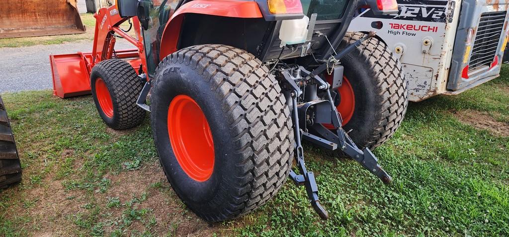 2021 Kubota L3560 Compact Loader Tractor (RIDE AND DRIVE) (LIKE NEW)