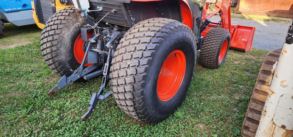 2021 Kubota L3560 Compact Loader Tractor (RIDE AND DRIVE) (LIKE NEW)