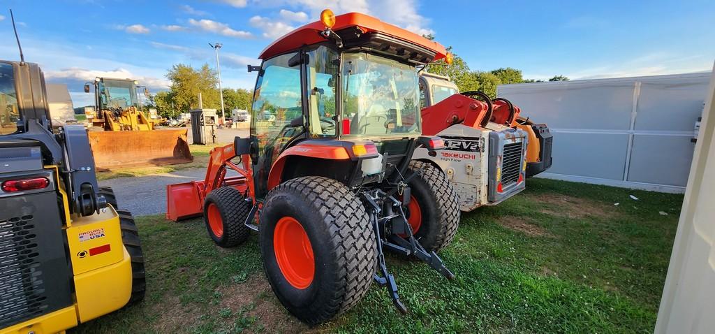 2021 Kubota L3560 Compact Loader Tractor (RIDE AND DRIVE) (LIKE NEW)