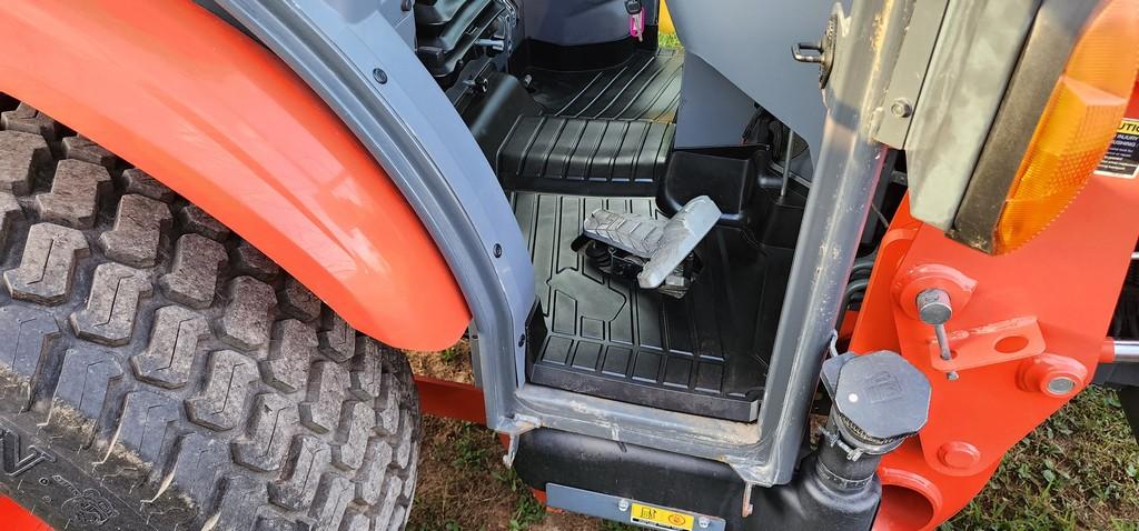 2021 Kubota L3560 Compact Loader Tractor (RIDE AND DRIVE) (LIKE NEW)