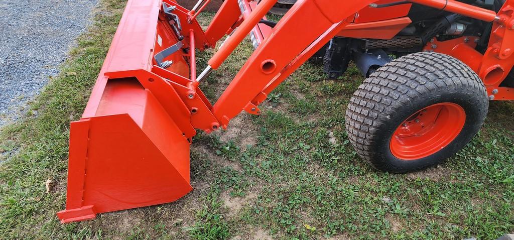 2021 Kubota L3560 Compact Loader Tractor (RIDE AND DRIVE) (LIKE NEW)