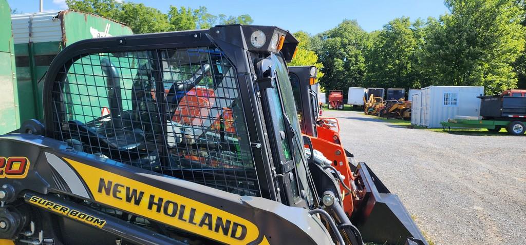 2022 New Holland L320 Skidloader (RIDE AND DRIVE) (LIKE NEW)