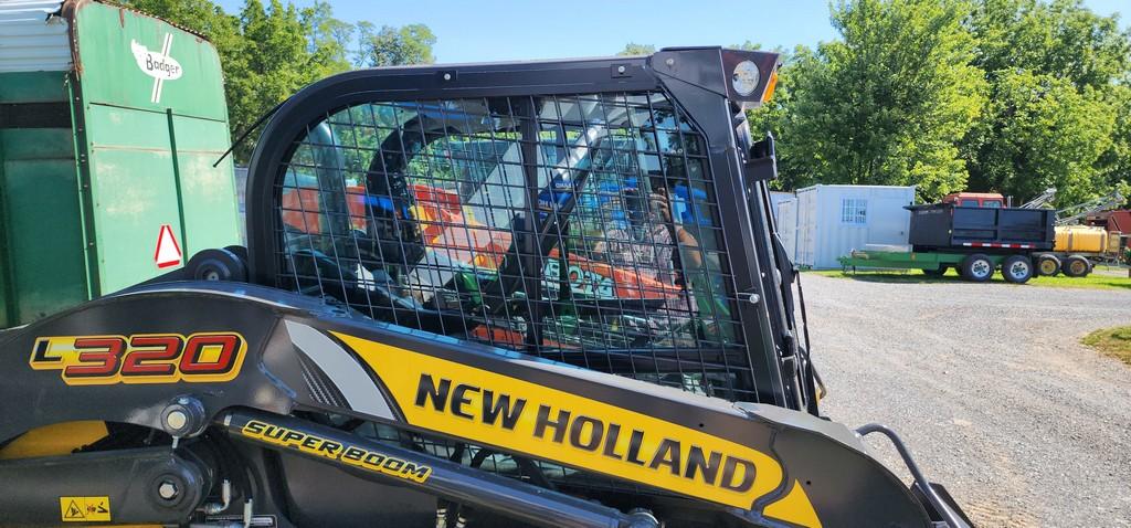 2022 New Holland L320 Skidloader (RIDE AND DRIVE) (LIKE NEW)