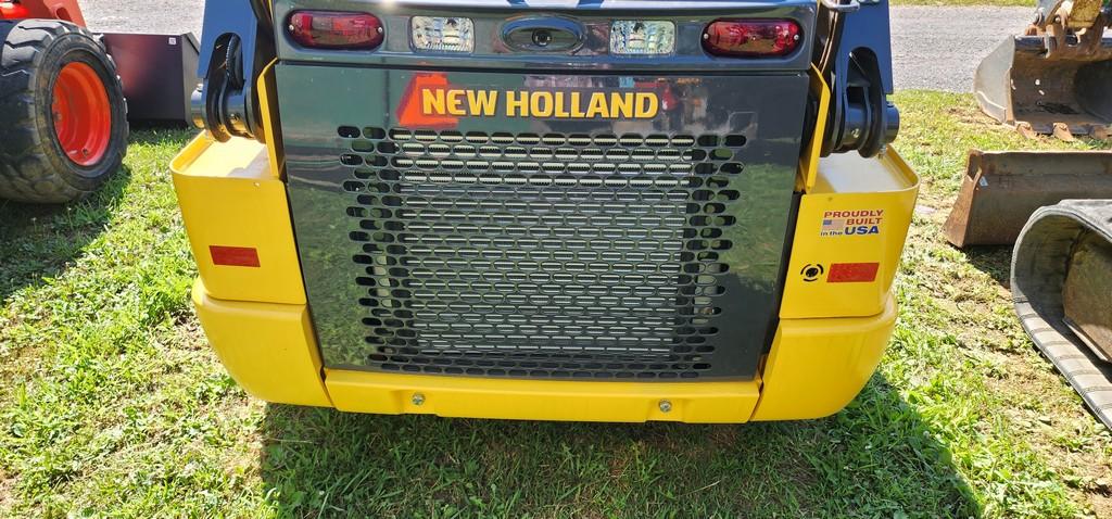 2022 New Holland L320 Skidloader (RIDE AND DRIVE) (LIKE NEW)