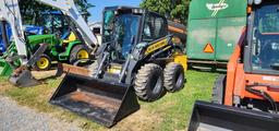 2022 New Holland L320 Skidloader (RIDE AND DRIVE) (LIKE NEW)