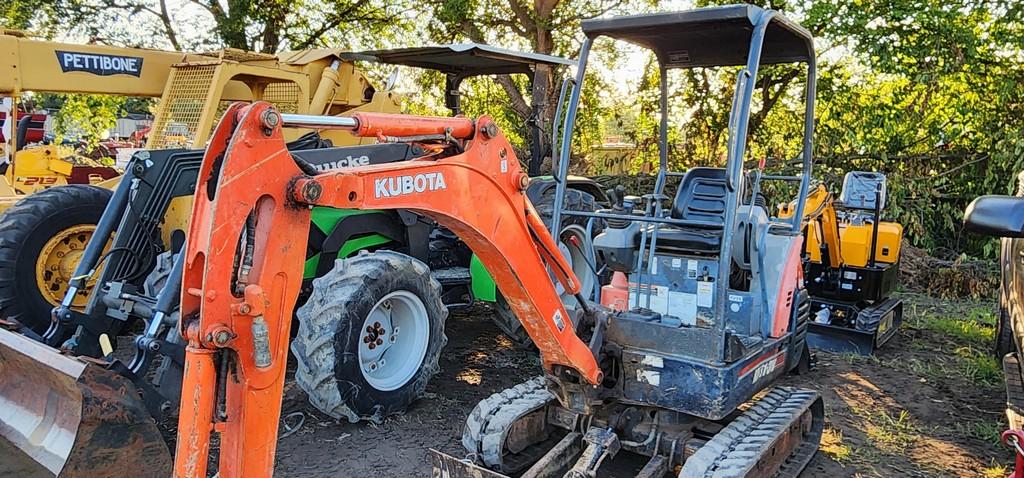 Kubota KX41-3V Mini Excavator (RUNS)