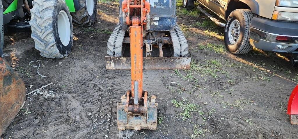 Kubota KX41-3V Mini Excavator (RUNS)