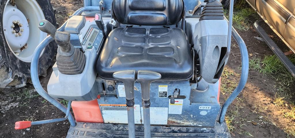 Kubota KX41-3V Mini Excavator (RUNS)
