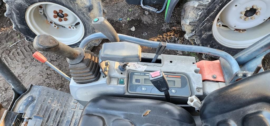Kubota KX41-3V Mini Excavator (RUNS)