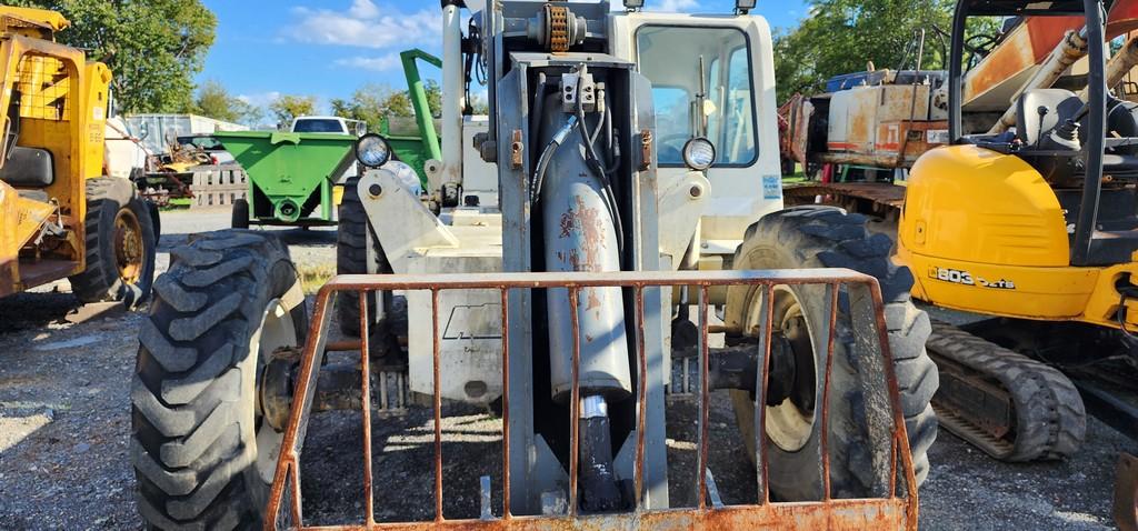 Terex SS-842C Telehandler (RUNS) (AS IS)