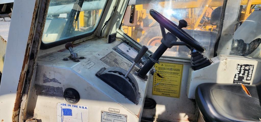 Terex SS-842C Telehandler (RUNS) (AS IS)