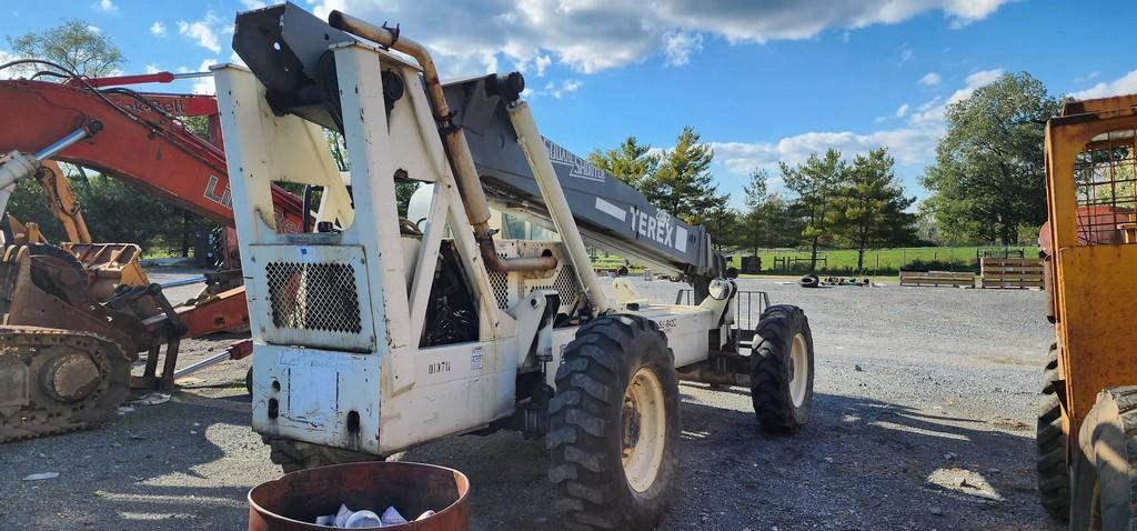 Terex SS-842C Telehandler (RUNS) (AS IS)