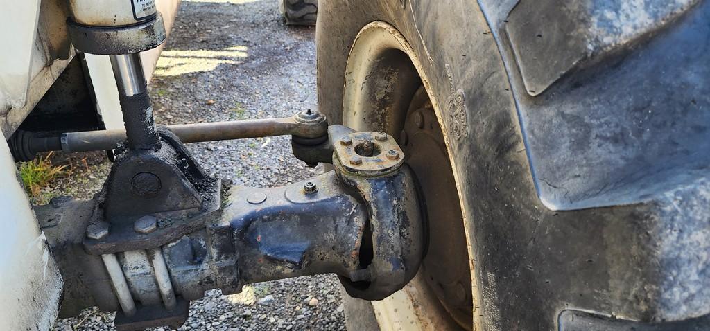 Terex SS-842C Telehandler (RUNS) (AS IS)