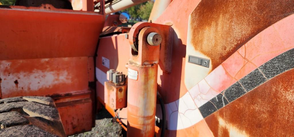 SkyTrak B8042 Telehandler (RUNS) (AS IS)