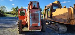 SkyTrak B8042 Telehandler (RUNS) (AS IS)
