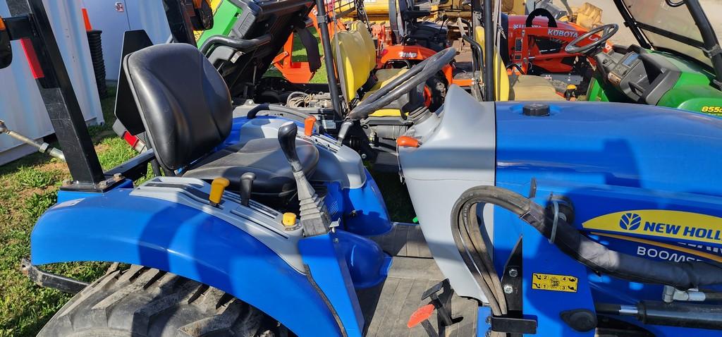 2014 New Holland 24 Tractor W/Loader (RIDE AND DRIVE)