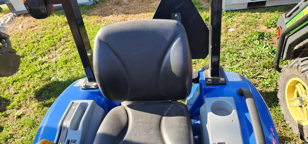 2014 New Holland 24 Tractor W/Loader (RIDE AND DRIVE)