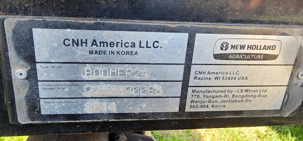 2014 New Holland 24 Tractor W/Loader (RIDE AND DRIVE)