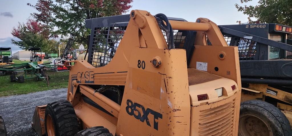 2000 Case 85XT Skidloader (RUNS)