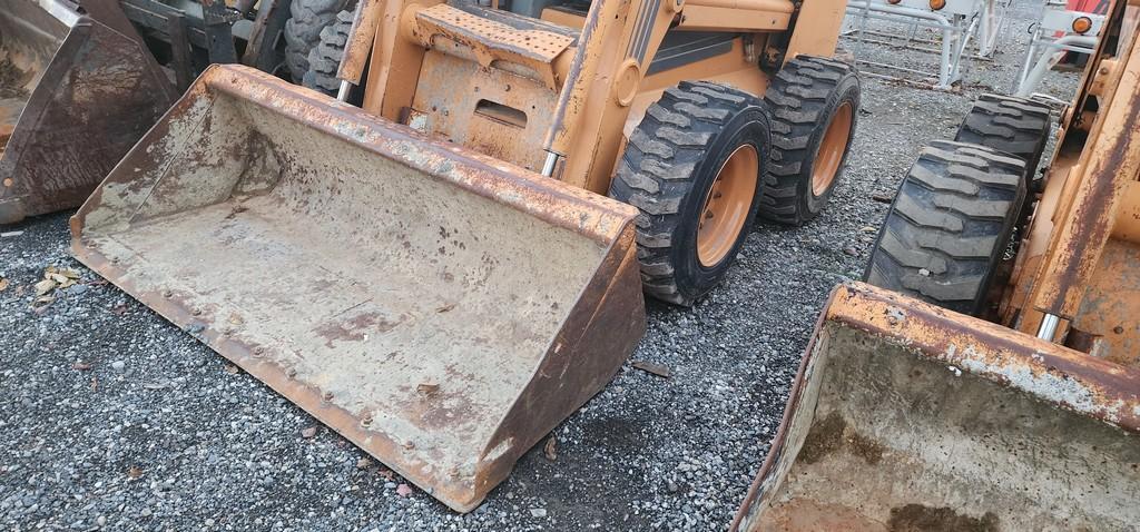 2000 Case 85XT Skidloader (RUNS)