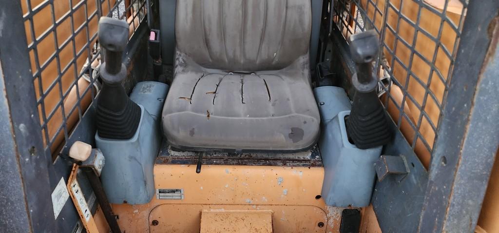 2000 Case 85XT Skidloader (RUNS)