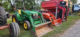 John Deere 4300 Compact Tractor W/Loader (RUNS)