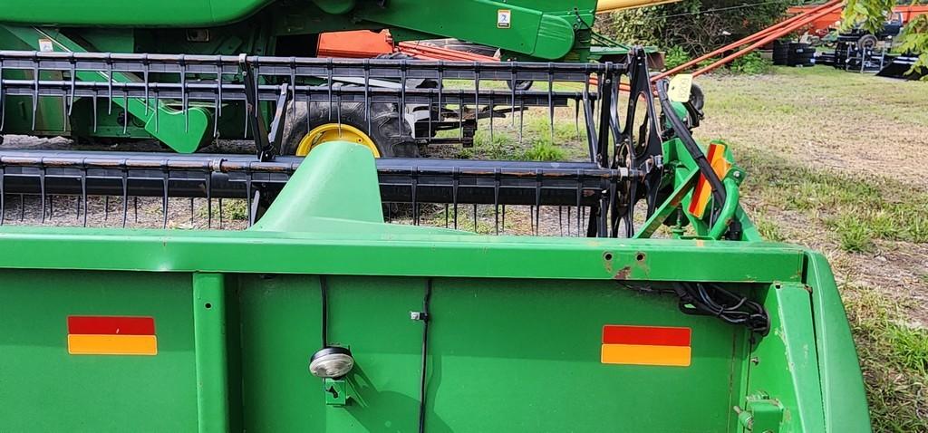 2004 John Deere 625F Hydraflex Grain Head
