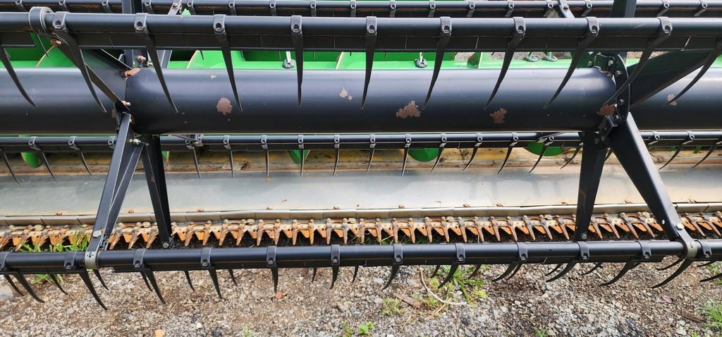 2004 John Deere 625F Hydraflex Grain Head