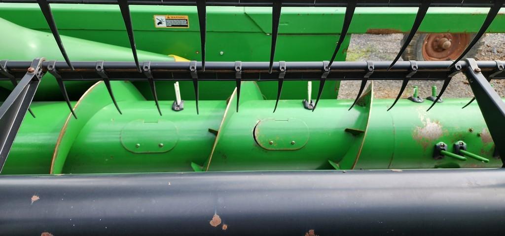 2004 John Deere 625F Hydraflex Grain Head