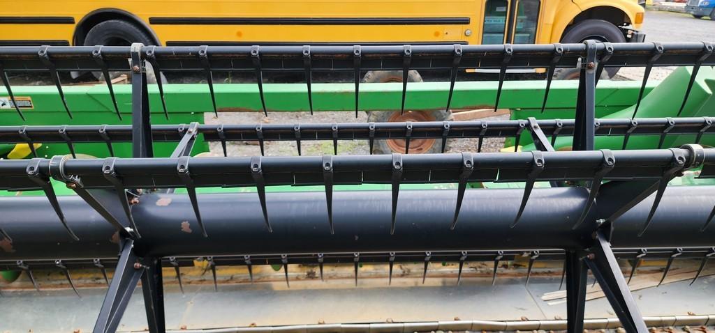 2004 John Deere 625F Hydraflex Grain Head