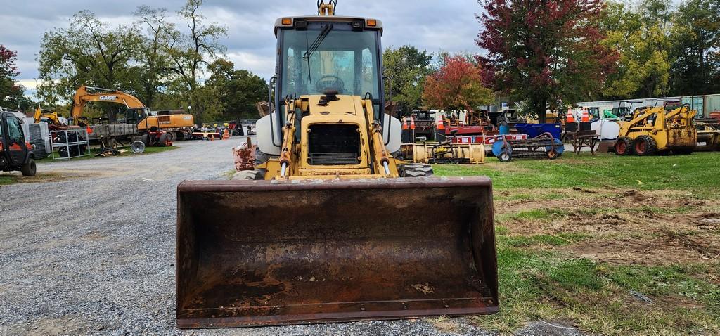 Ford 655E Backhoe (RUNS) (AS IS)