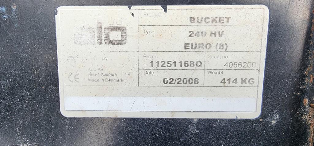 8' Euro Loader Bucket (LIKE NEW)