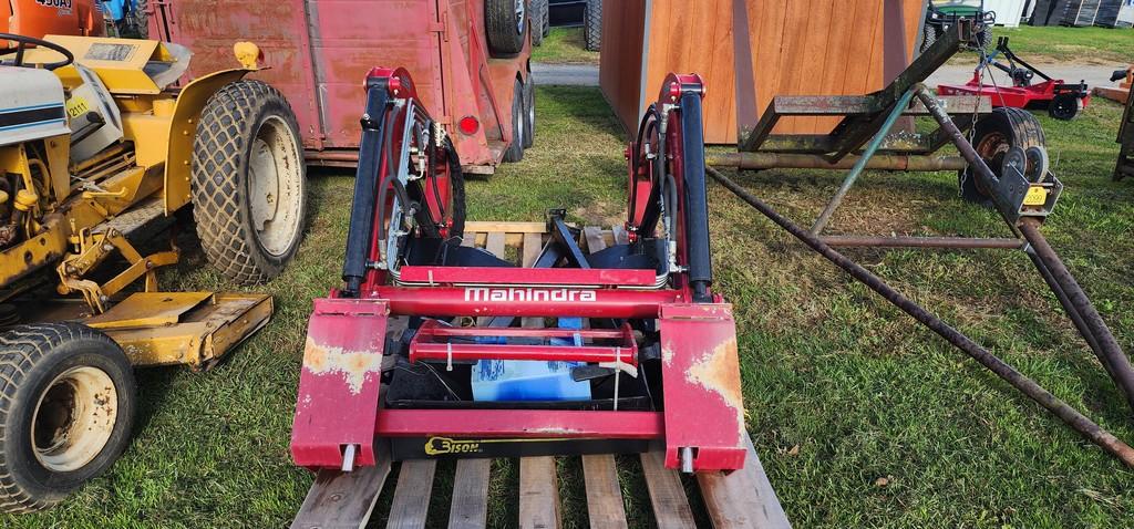 New Mahindra 2665CL Quick Attach Loader