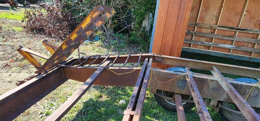 3 Axle Trailer (NO TITLE)