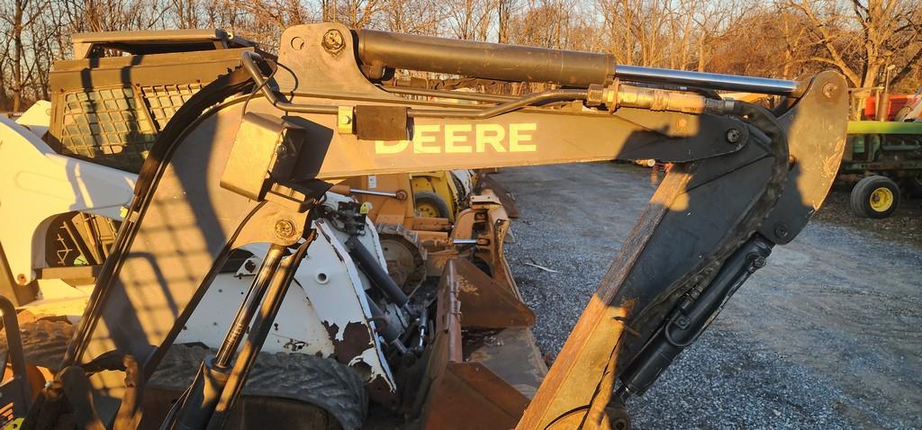 2011 John Deere 17D Mini Excavator (RIDE AND DRIVE)
