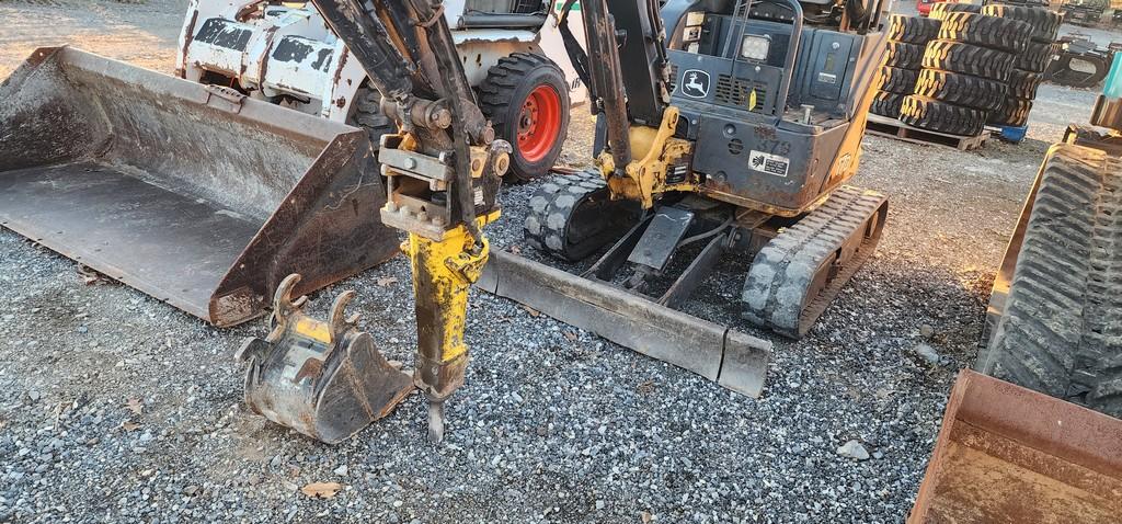 2011 John Deere 17D Mini Excavator (RIDE AND DRIVE)