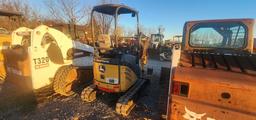 2011 John Deere 17D Mini Excavator (RIDE AND DRIVE)
