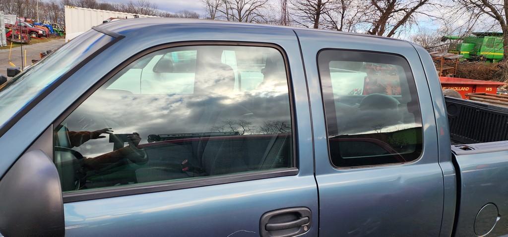 2003 Chevy 1500 Pickup (RUNS) (TITLE)