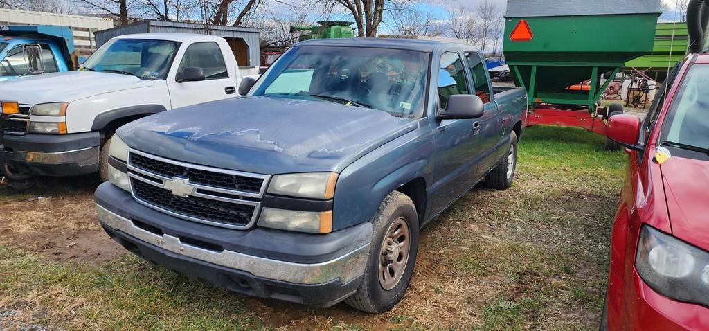 2003 Chevy 1500 Pickup (RUNS) (TITLE)