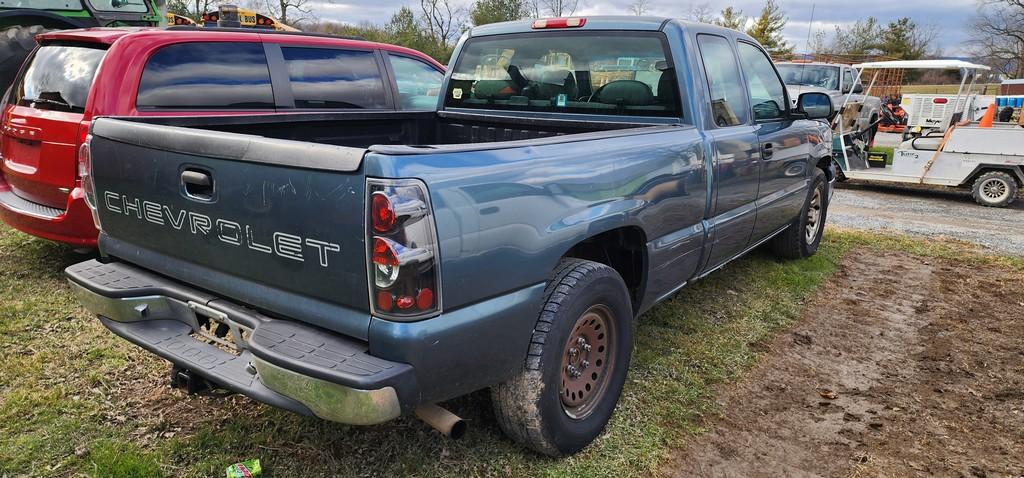 2003 Chevy 1500 Pickup (RUNS) (TITLE)