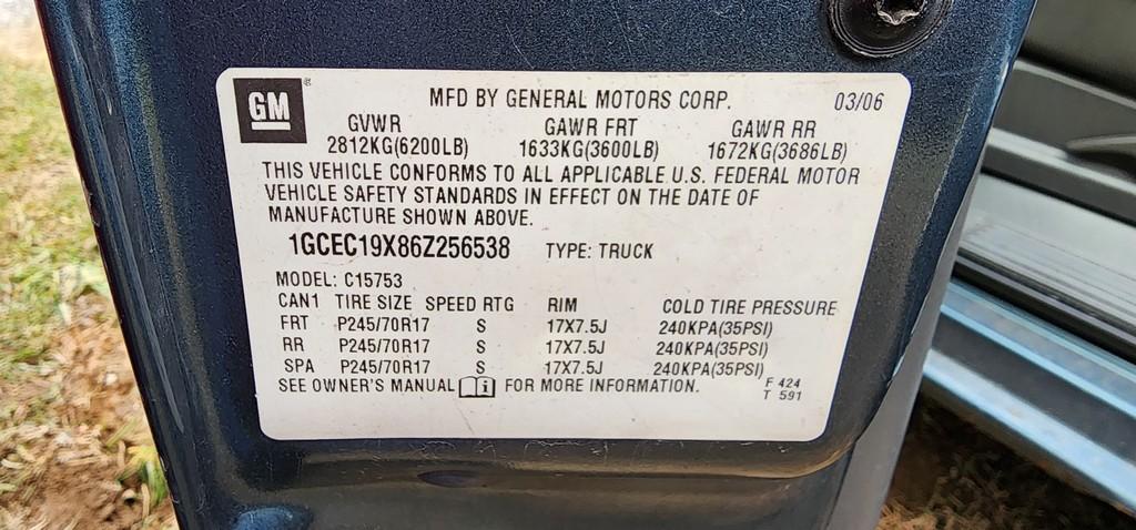 2003 Chevy 1500 Pickup (RUNS) (TITLE)
