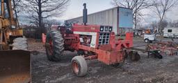 International 1066 Tractor (RUNS)