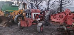 International 1066 Tractor (RUNS)