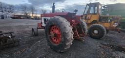 International 1066 Tractor (RUNS)