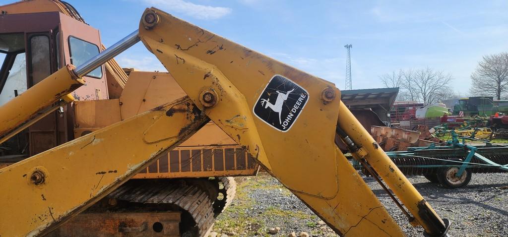 John Deere 410D Backhoe (AS IS)