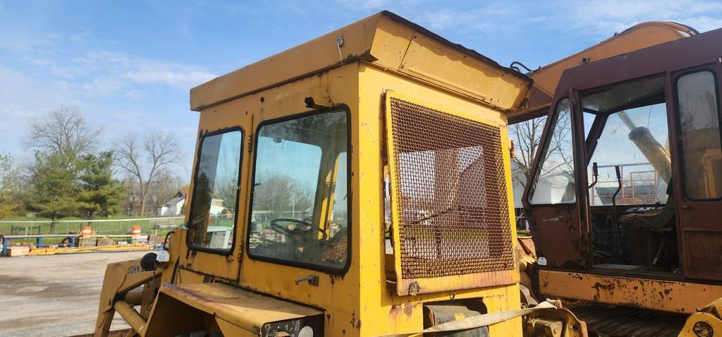 John Deere 410D Backhoe (AS IS)