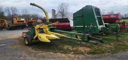 John Deere 3950 Chopper W/Head