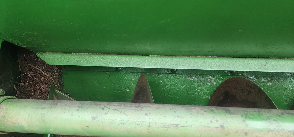 John Deere 3950 Chopper W/Head