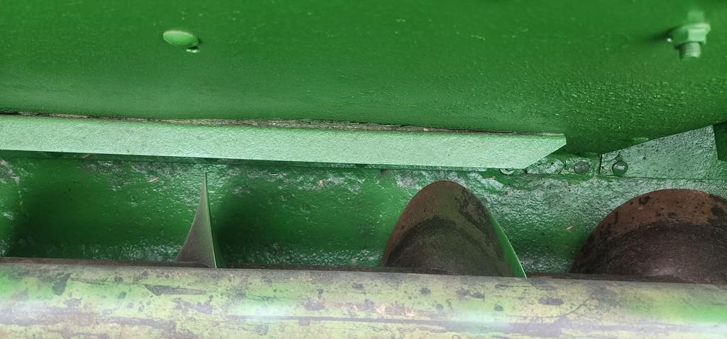 John Deere 3950 Chopper W/Head