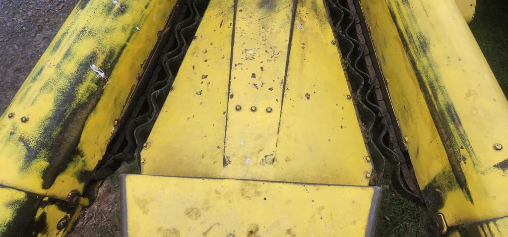 John Deere 3950 Chopper W/Head